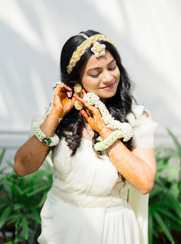 Guide to Hair Accessories for Brides Elevate Your Wedding Look