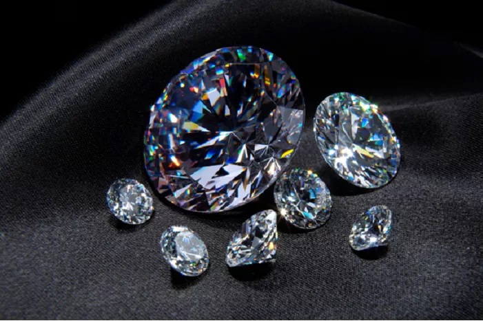 April 1st Birthstone: Meaning, History & Jewelry Guide