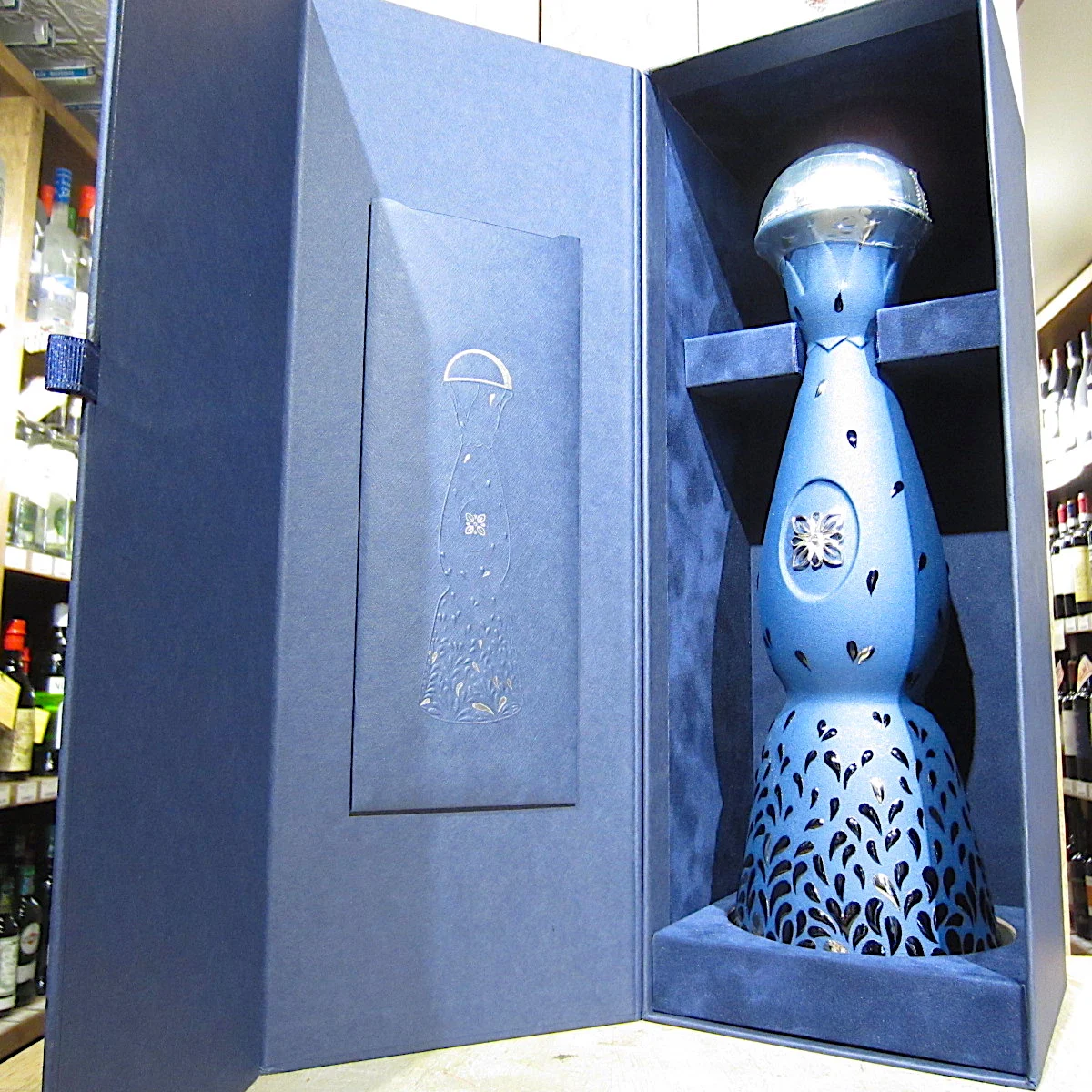 Clase Azul 25th Anniversary: A Toast to Luxury and Craftsmanship