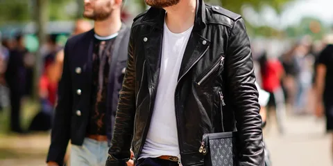 The Rise of the Ladies Cropped Leather Jacket in Modern Fashion