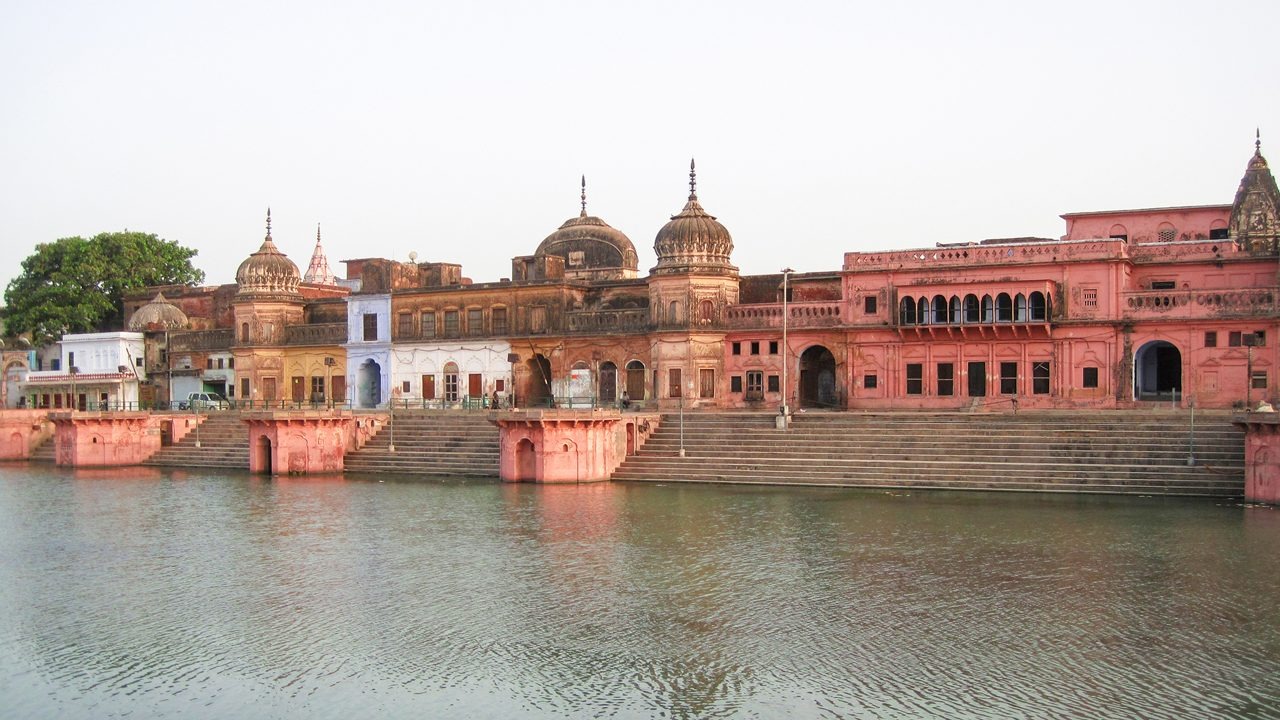 Best Delhi Sightseeing One Day Itinerary for First-Time Visitors