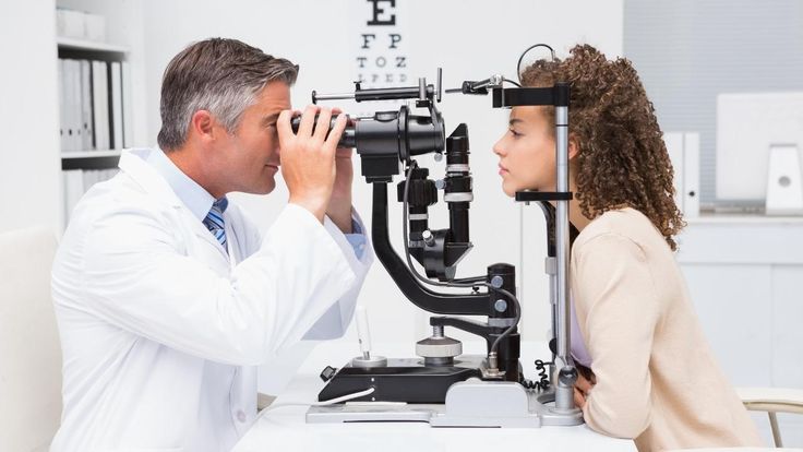 Best Eye Specialist in Faridabad – Dr. Vikas Thukral at Faridabad Eye Care Centre