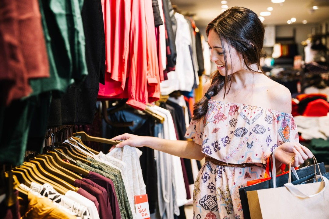 The Impact of Wholesale Long Dresses On Your Business’s Profit Margins