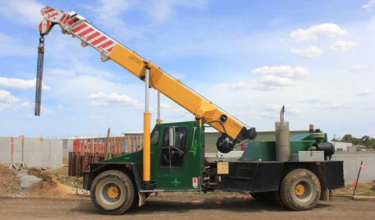 How an C6 Crane Licence Can Increase Your Job Security in the Construction Sector