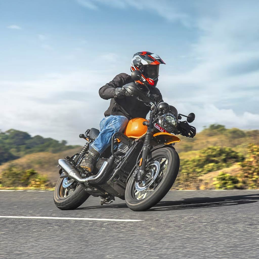 Top 10 Must-Have Accessories to Enhance Your Yezdi Roadster for Epic Long Rides