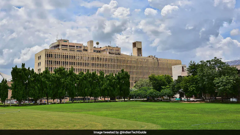 Top 10 Government and Private Colleges in Delhi NCR as per QS Rankings 2026