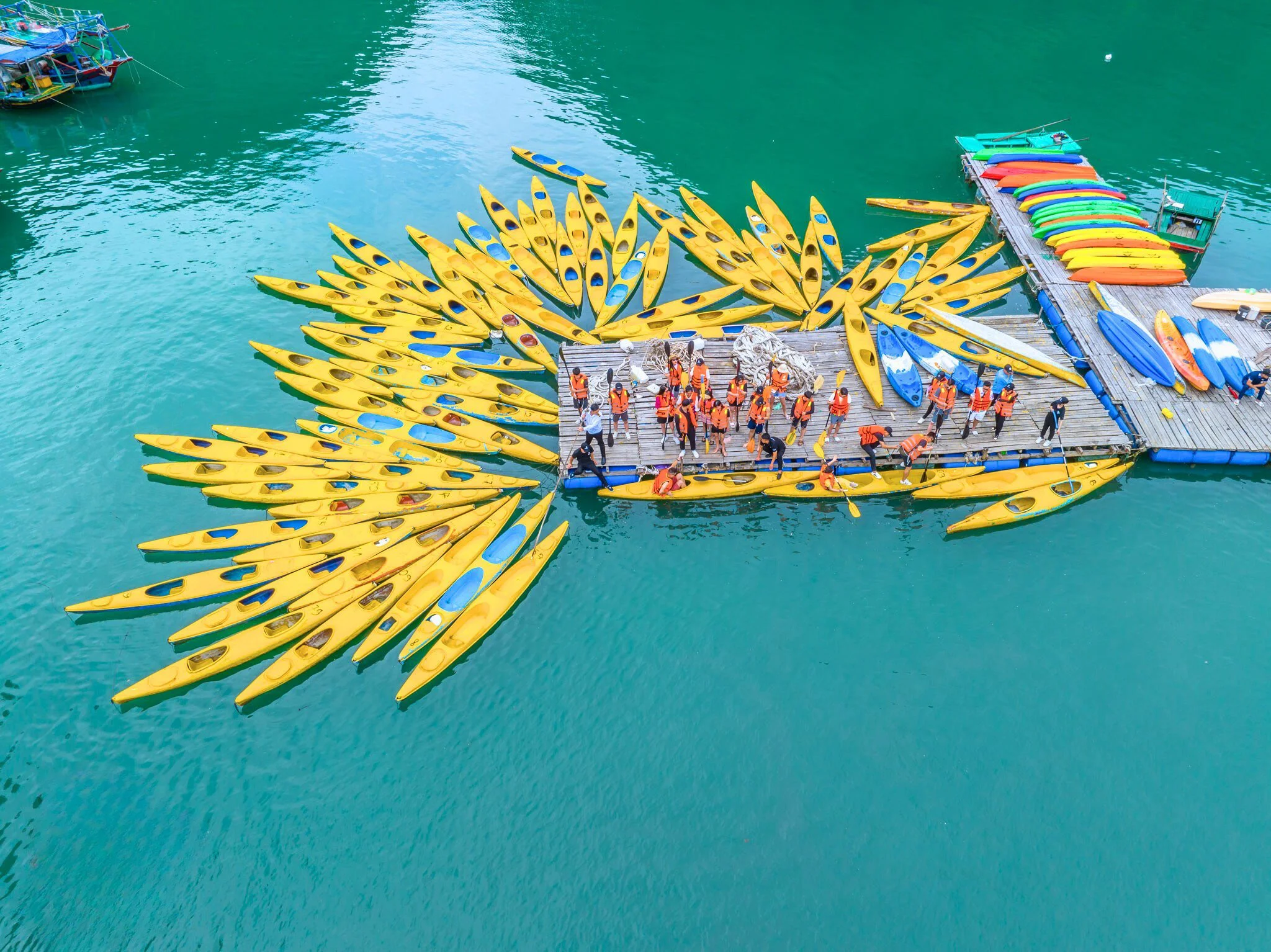 Tour Lan Hạ
