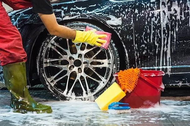 Is a Hand Car Wash Really Better Than a Machine Wash?