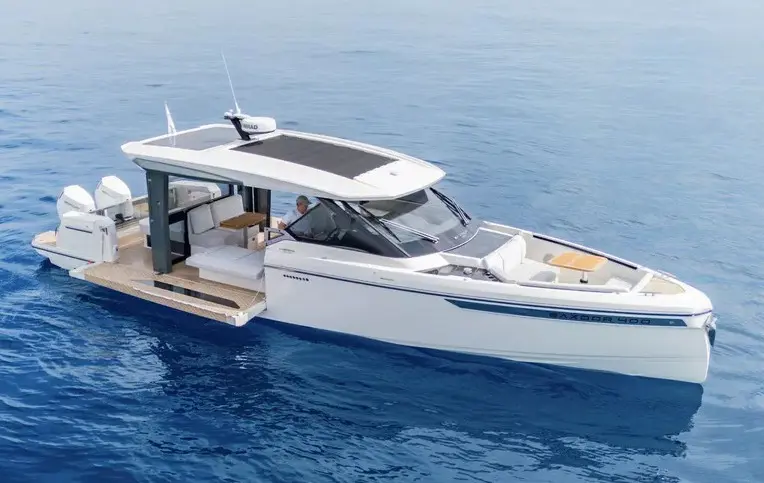 Complete Guide to Buying a Yacht—Avoid Pitfalls!