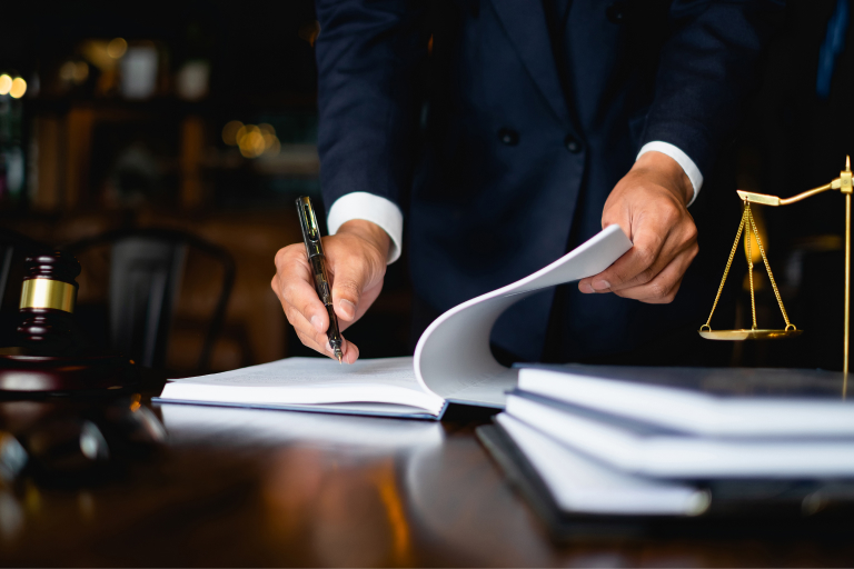 How a Houston Assault Defense Lawyer Can Protect Your Rights