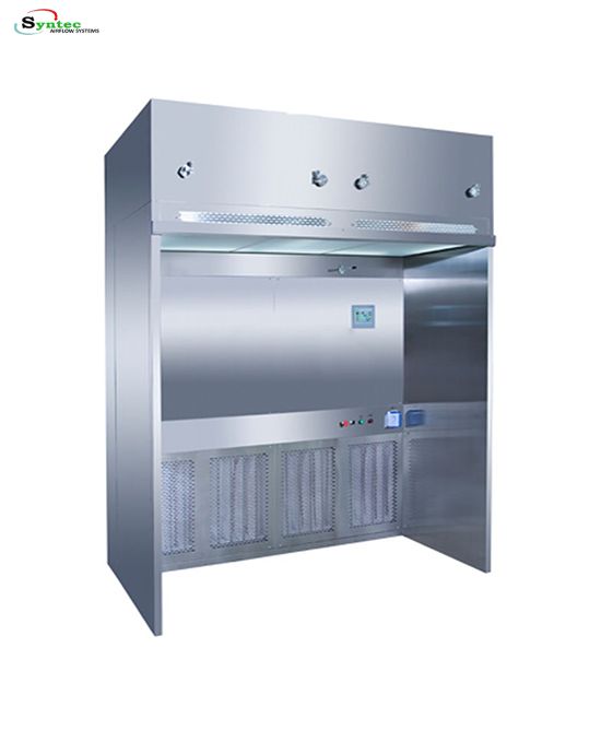 Ensuring Safety and Accuracy with Sampling Booths in the Pharmaceutical Industry