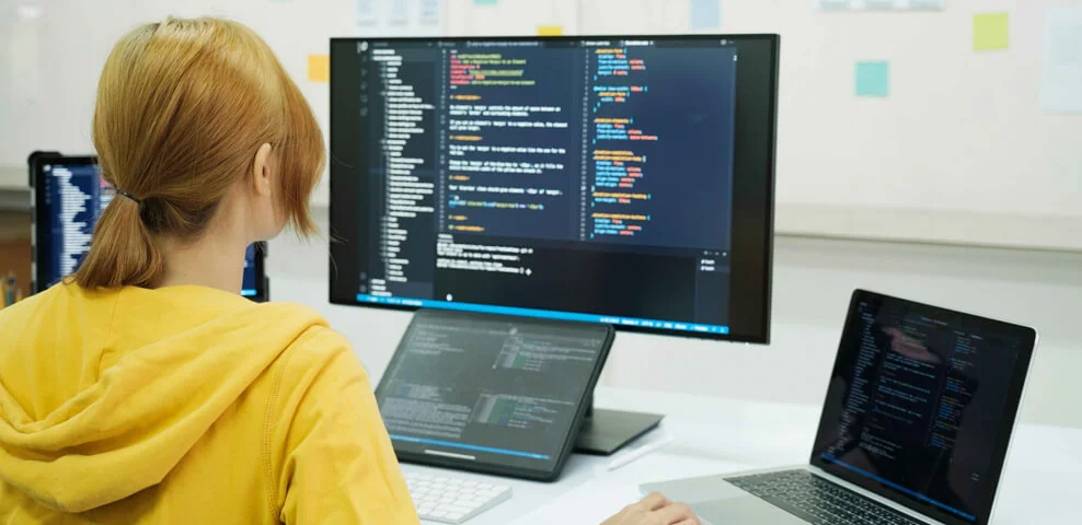 How Custom Website Development Boosts Your Brand Identity?