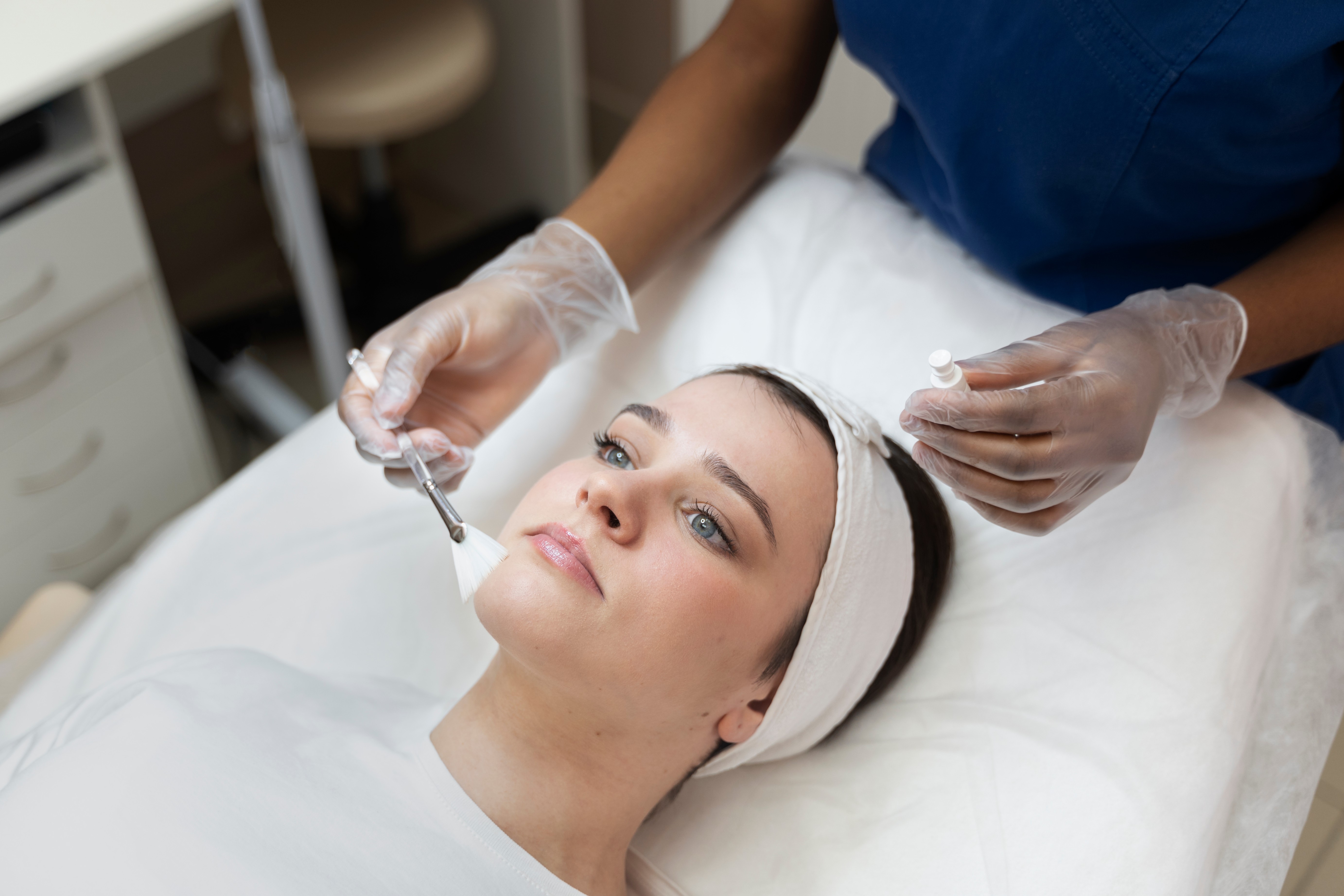 Everything You Need to Know About VI Chemical Peel Treatment in London: Benefits, Process & Aftercare