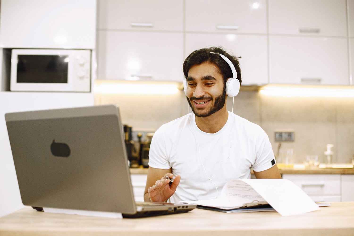 What Makes Distance Education Consultancy in Bangalore Cost-Effective