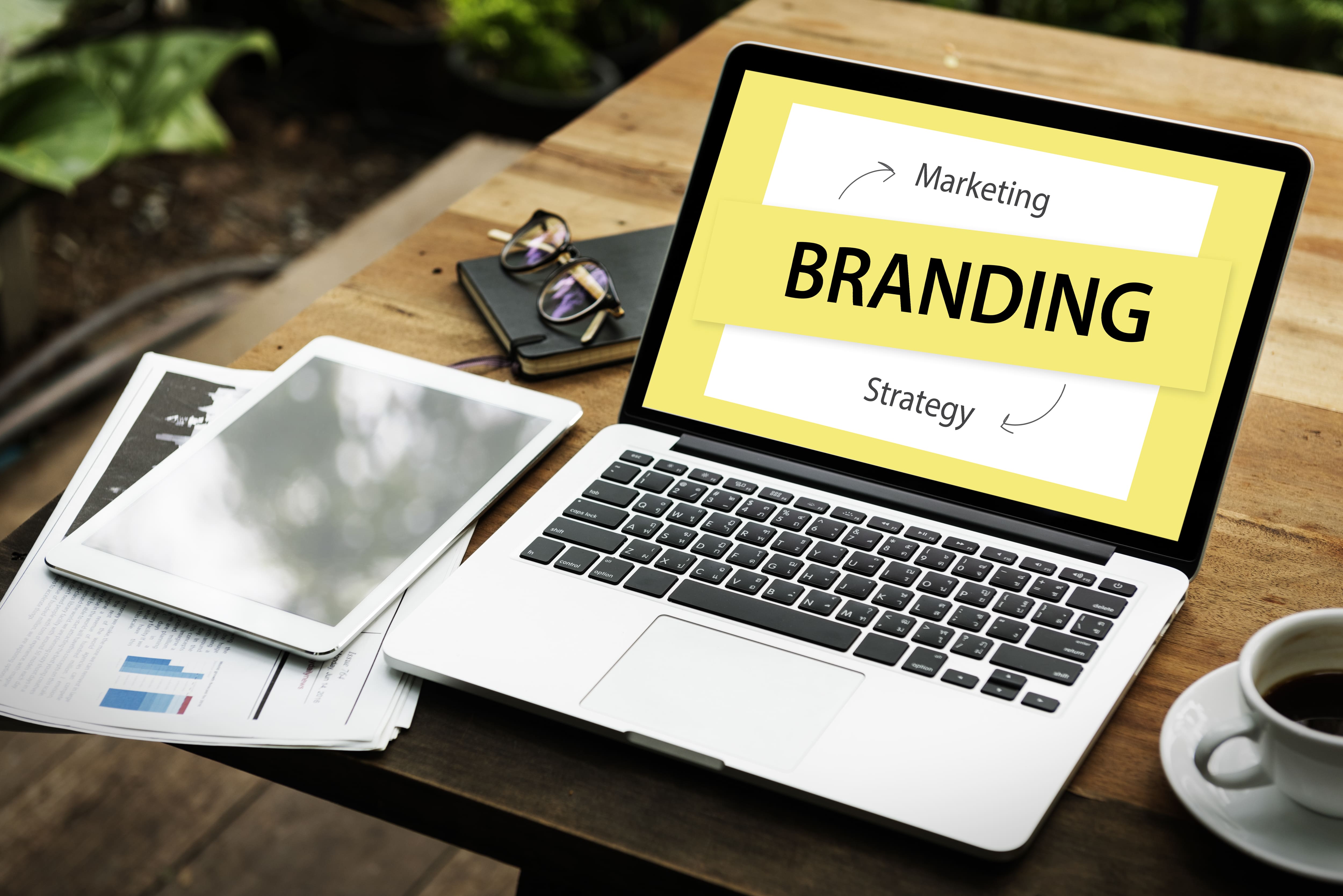 Building a Strong Brand Identity Online: Strategies for 2025