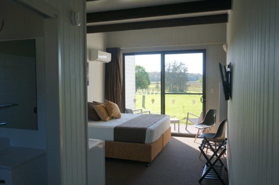 Brisbane Wineries with Accommodation for a Relaxing Stay