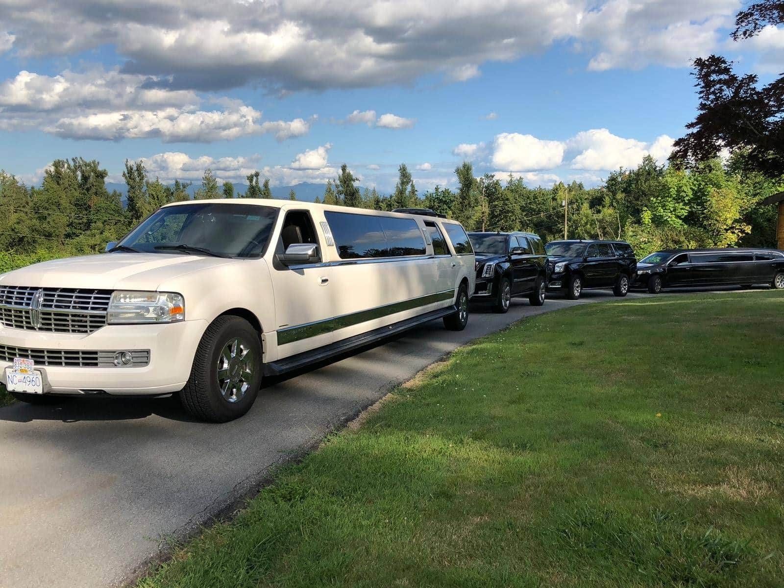 Things People Ignore That Cause Tension With Limo Drivers