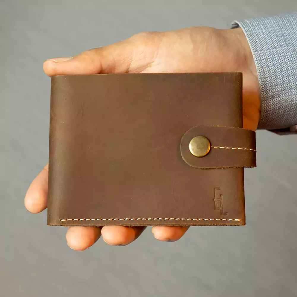 Slim Leather Wallets for Everyday Use | Eligo Leather