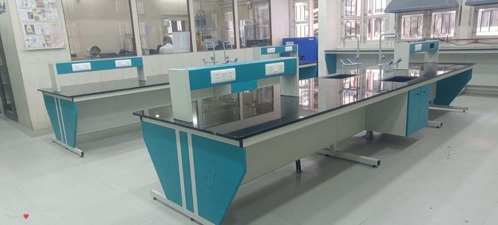 Ergonomic Laboratory Furniture for Comfortable Lab Operations