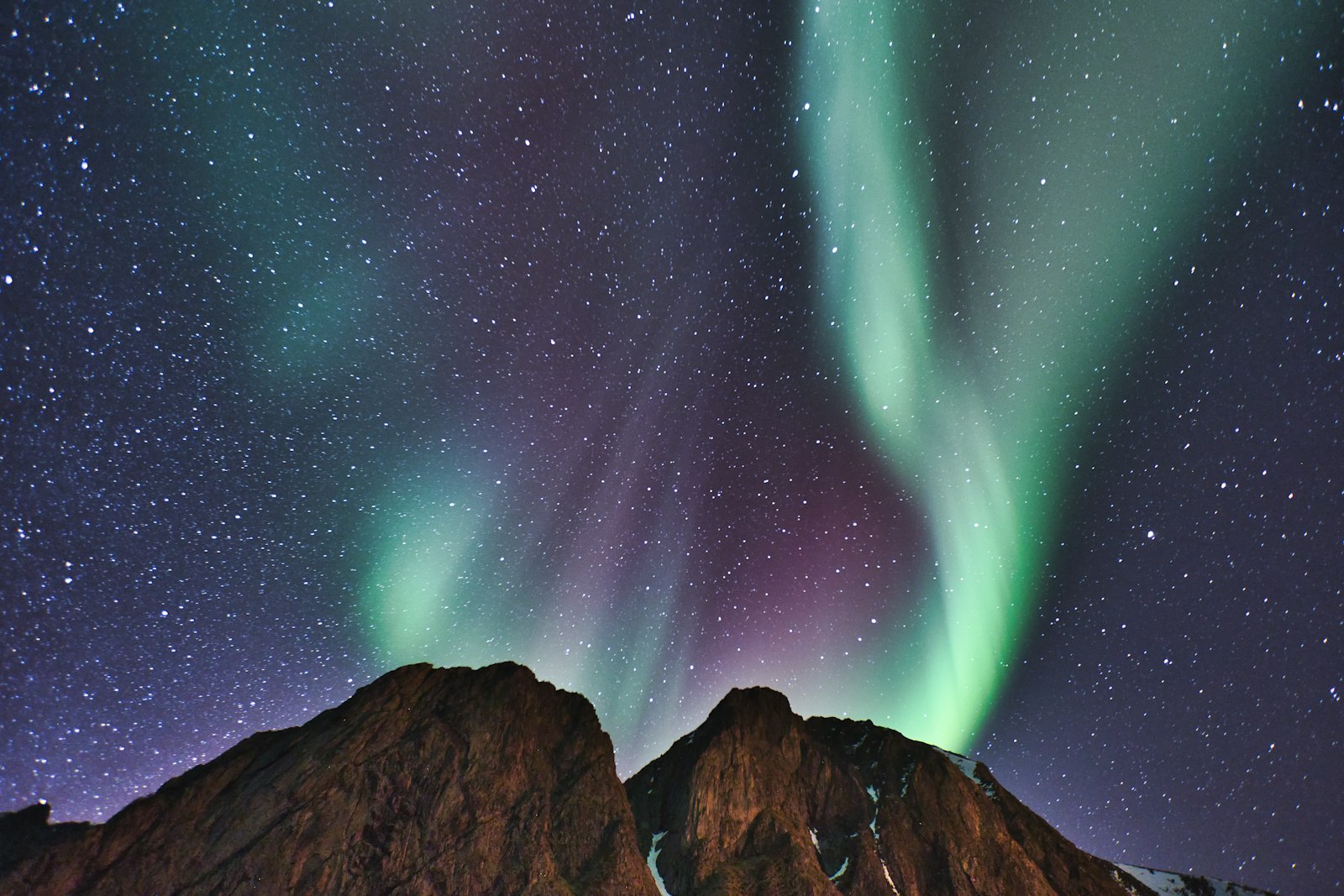 Reading the Amazon Aurora Paper