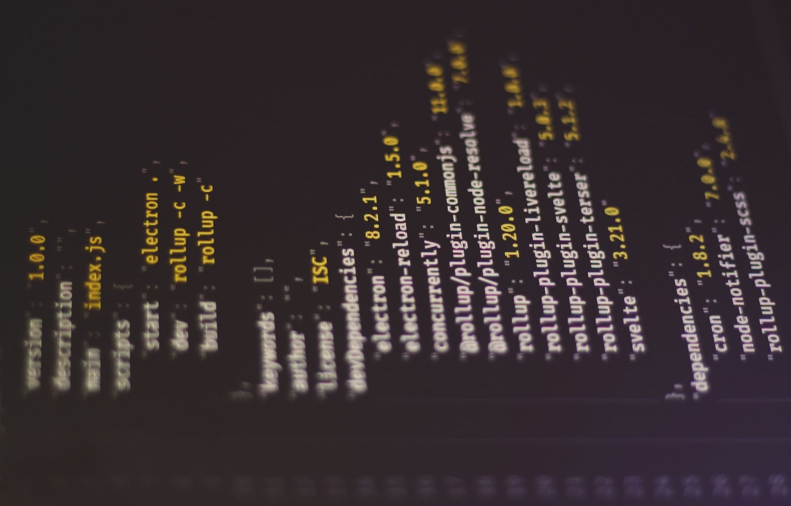 Guide pratique : Prétraitement d’un fichier JSON semi-structuré avec Google Colab