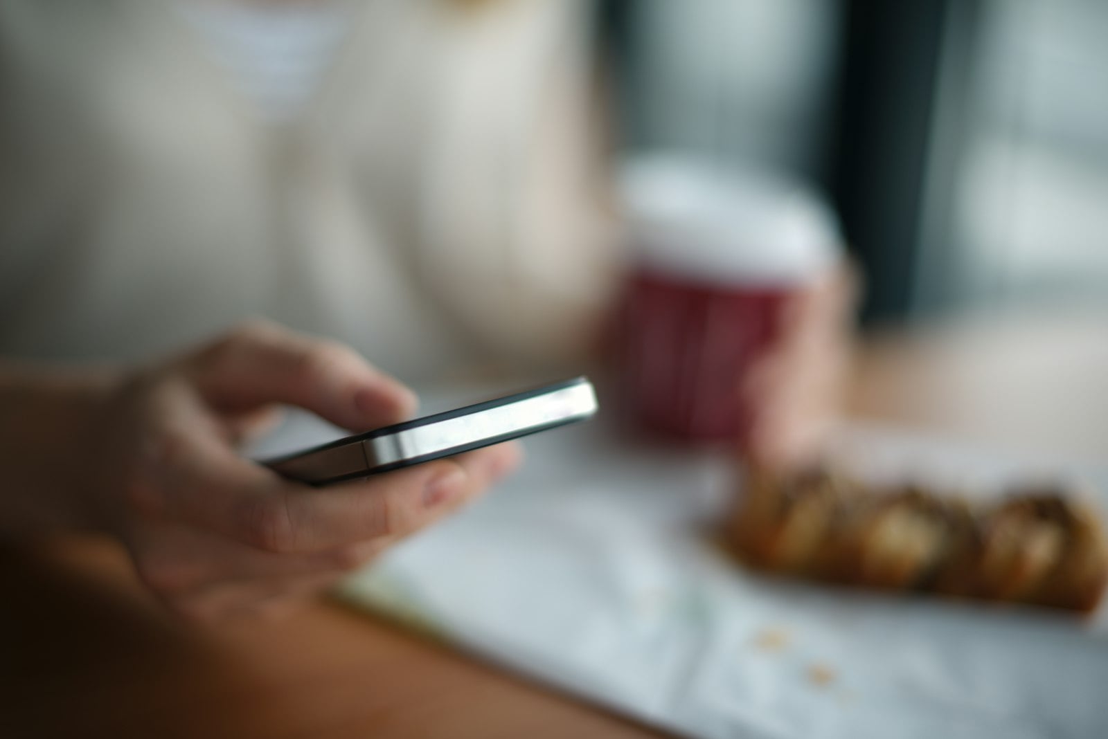 How to Implement a Phone Number Carrier Lookup API in Your App (With Code Examples)