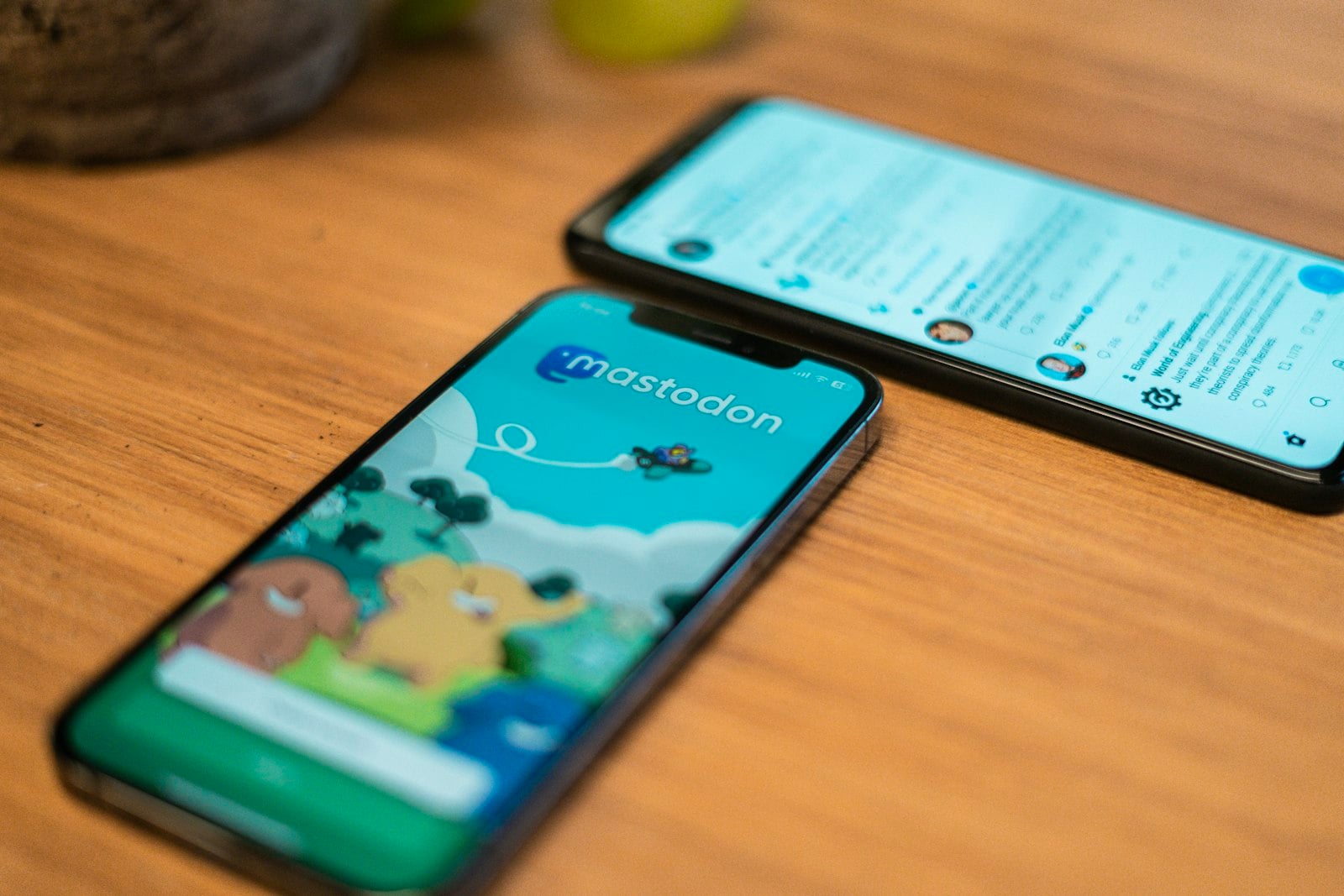 Mobile App Development: Android vs iOS vs Cross-Platform - A Practical Guide