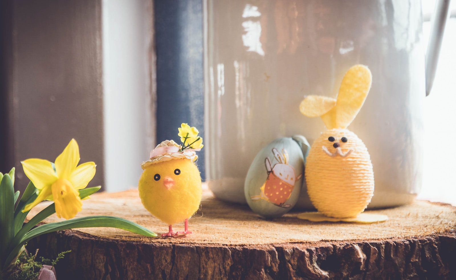 🐰 Easter 2026: Dates, Traditions, and the Smart Home Revolution
