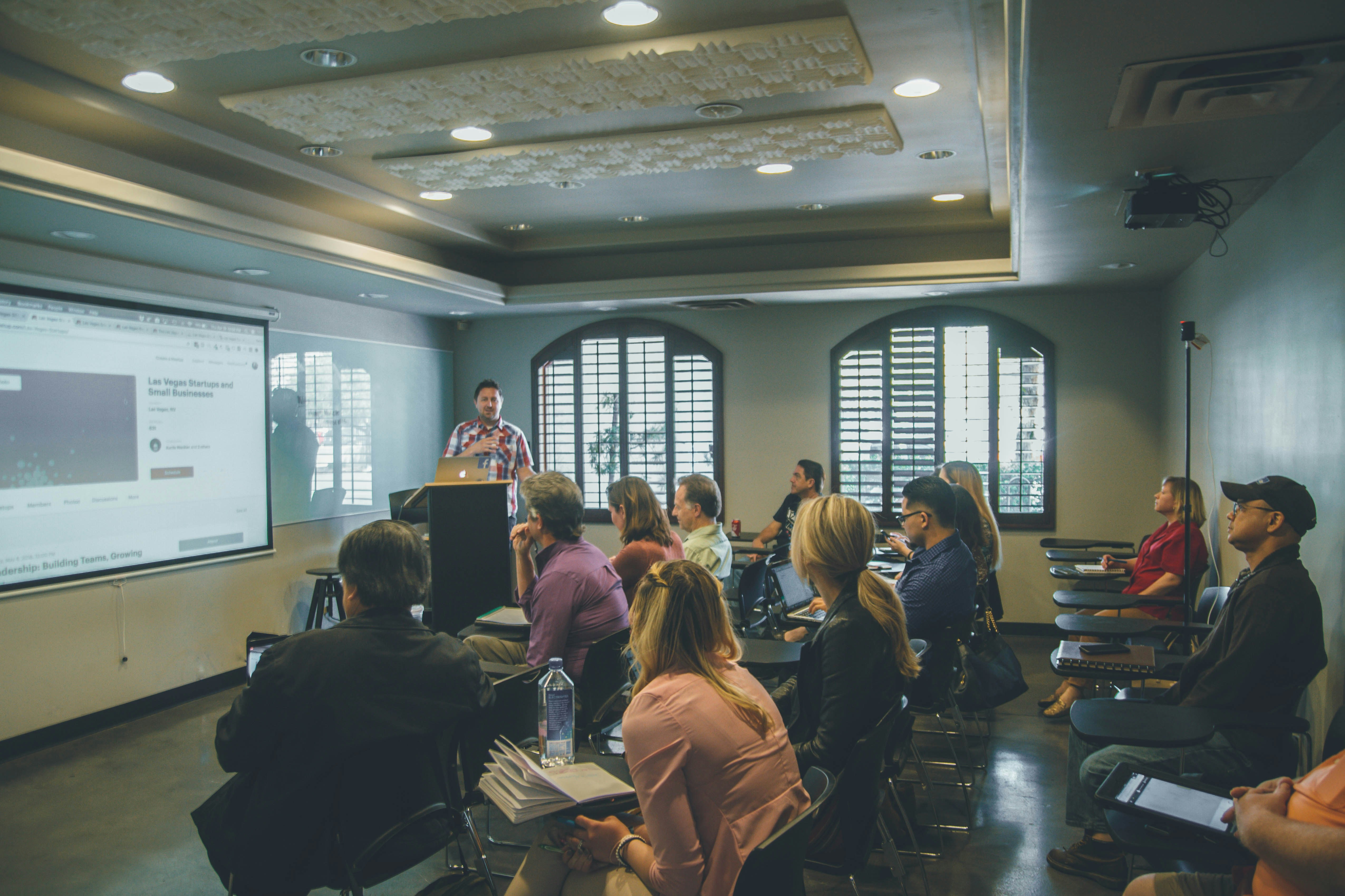 How Educators and L&D Professionals Can Use AI to Design Better Learning Experiences