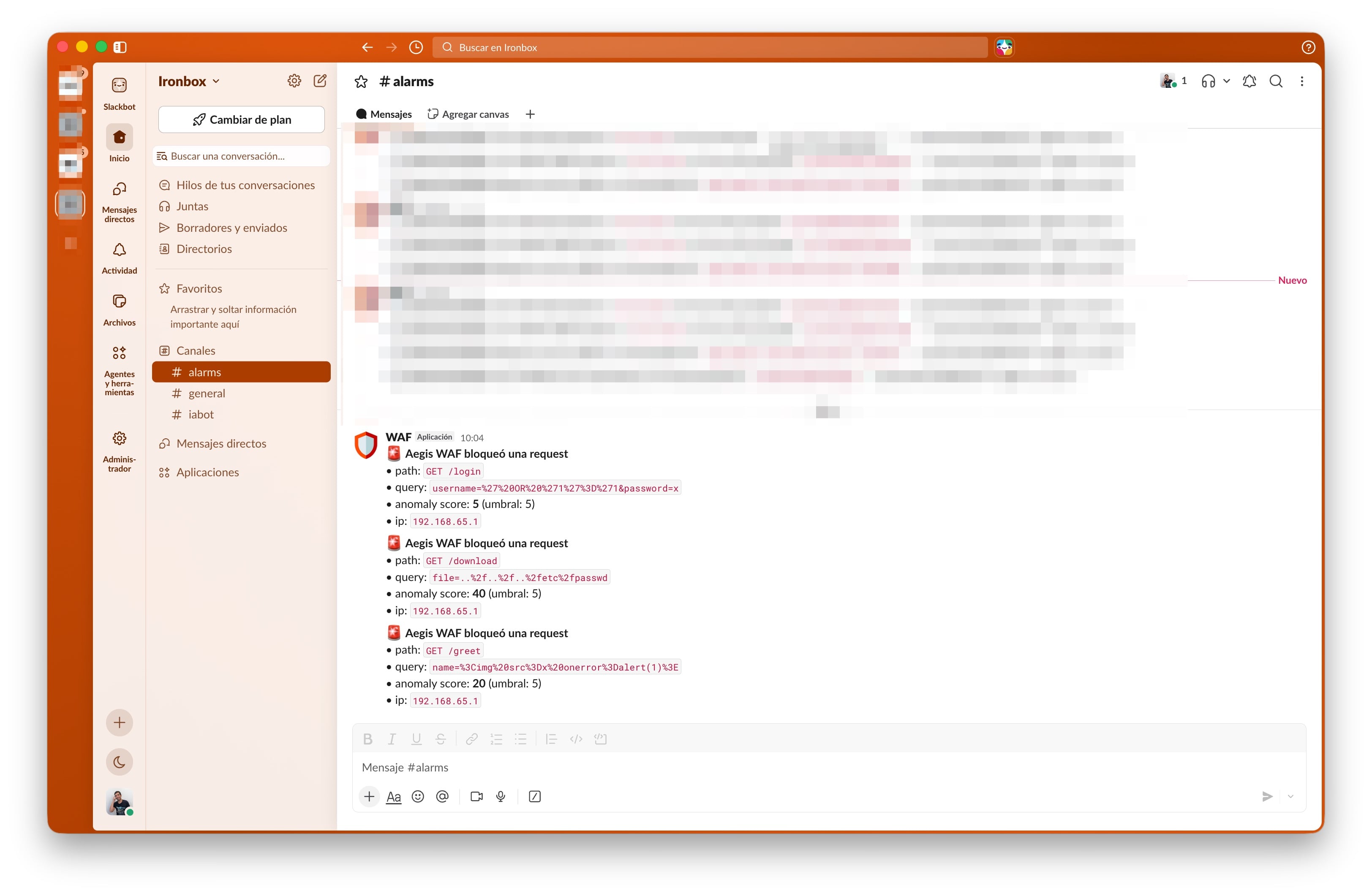 Tres alertas de Aegis en el canal #alarms de Slack: SQLi score 5, path traversal score 40, XSS score 20